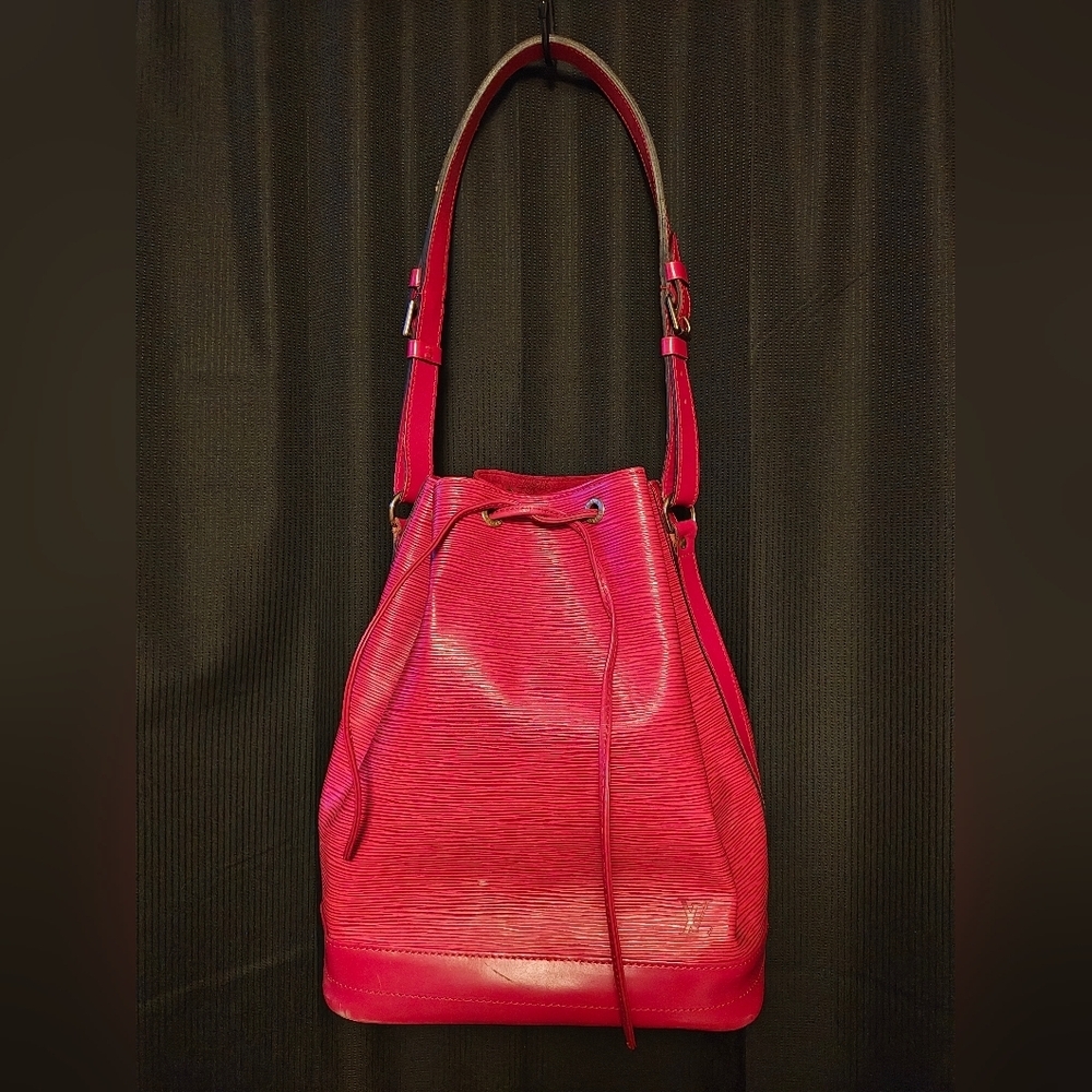 Louis Vuitton Red Epi Noe Bucket Bag